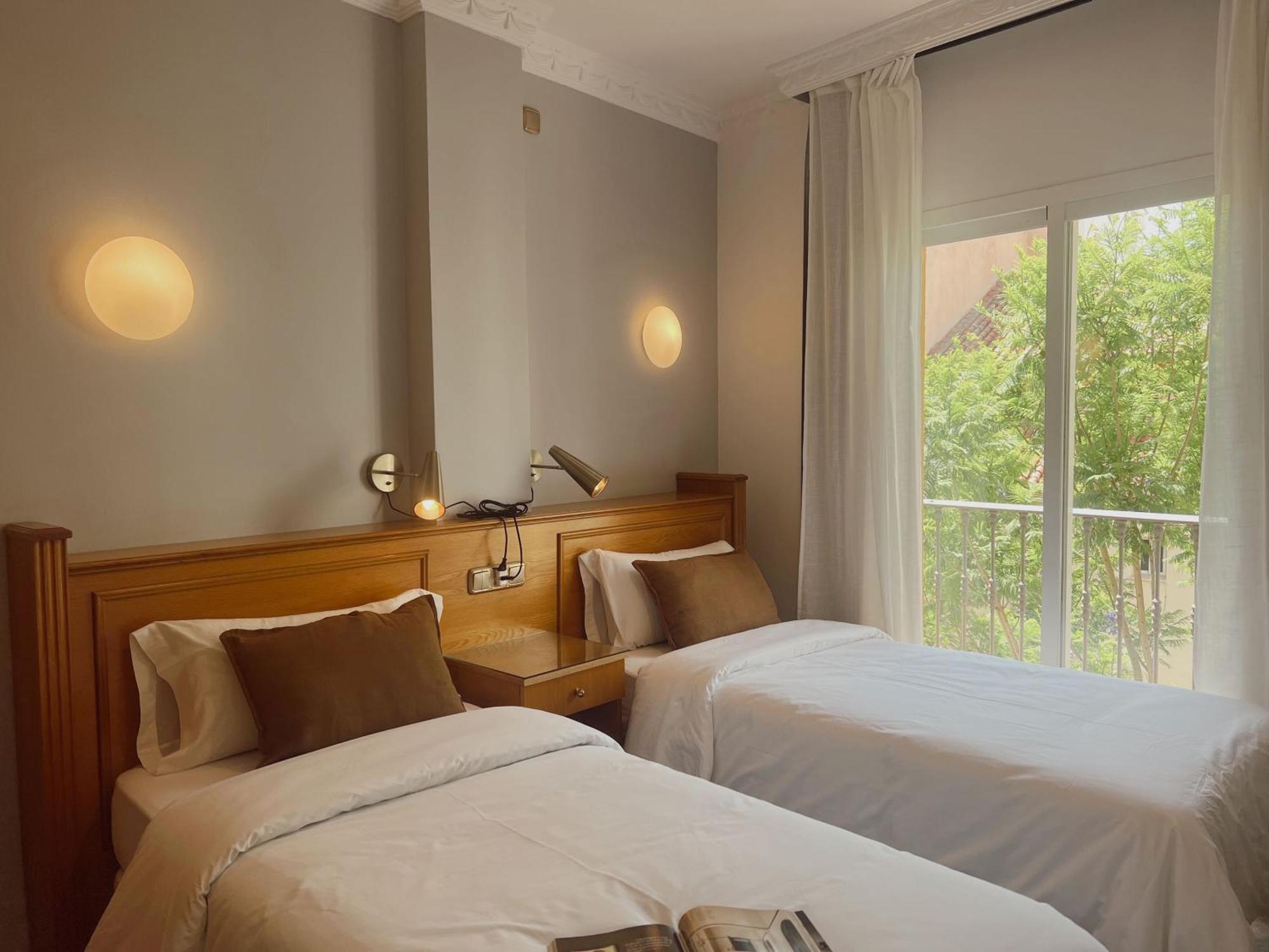 Hotel Agur 2*